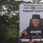 Spanduk Tobat Main Slot Bikin Heboh di Bandung
