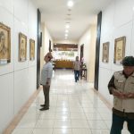 Lukisan Bakar Tokoh Sejarah Curi Perhatian di Gedung DPRD