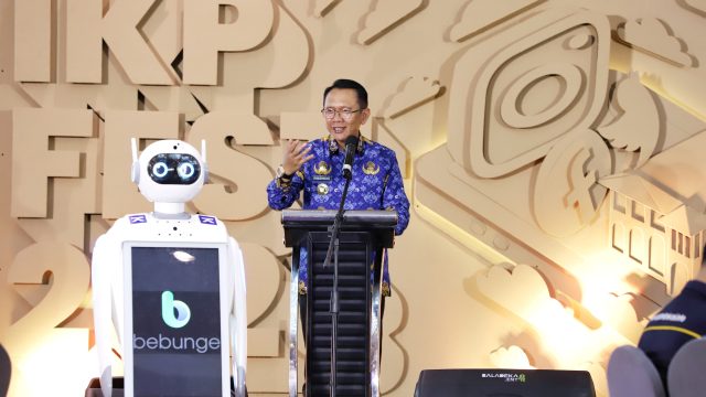Pj Bupati Bekasi Dani Ramdan Launching Aplikasi Layanan Digital Bebunge 2.0